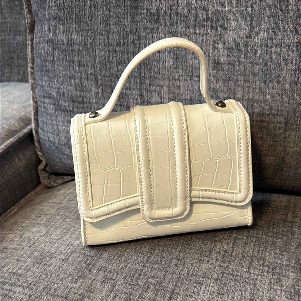 Elegant white Handbag